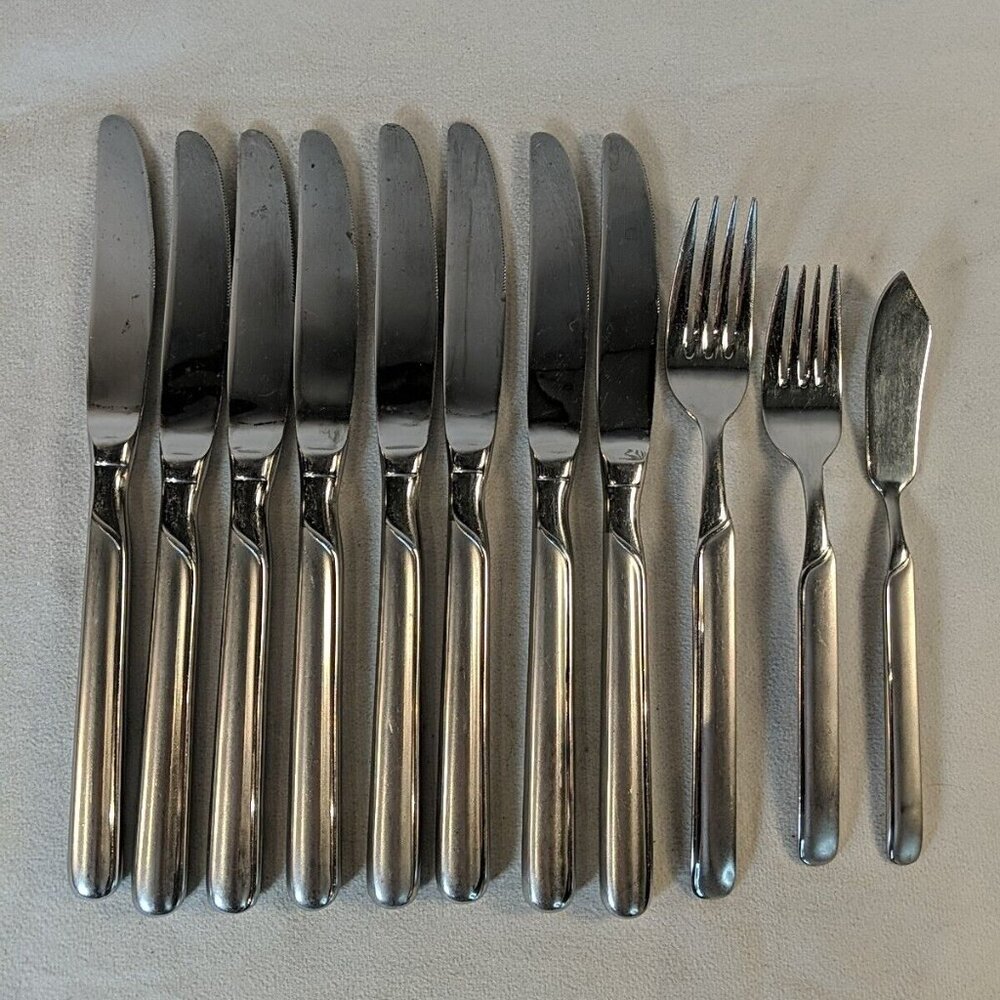 J.A. Henckels SYNERGY Stainless Steel 18/10 Flatware Lot 11 Butter Knives Fork